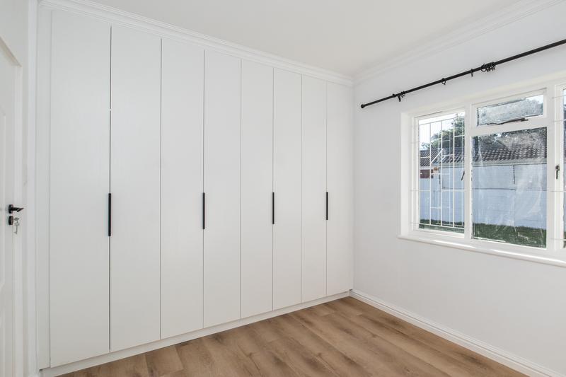 To Let 4 Bedroom Property for Rent in Constantia Western Cape